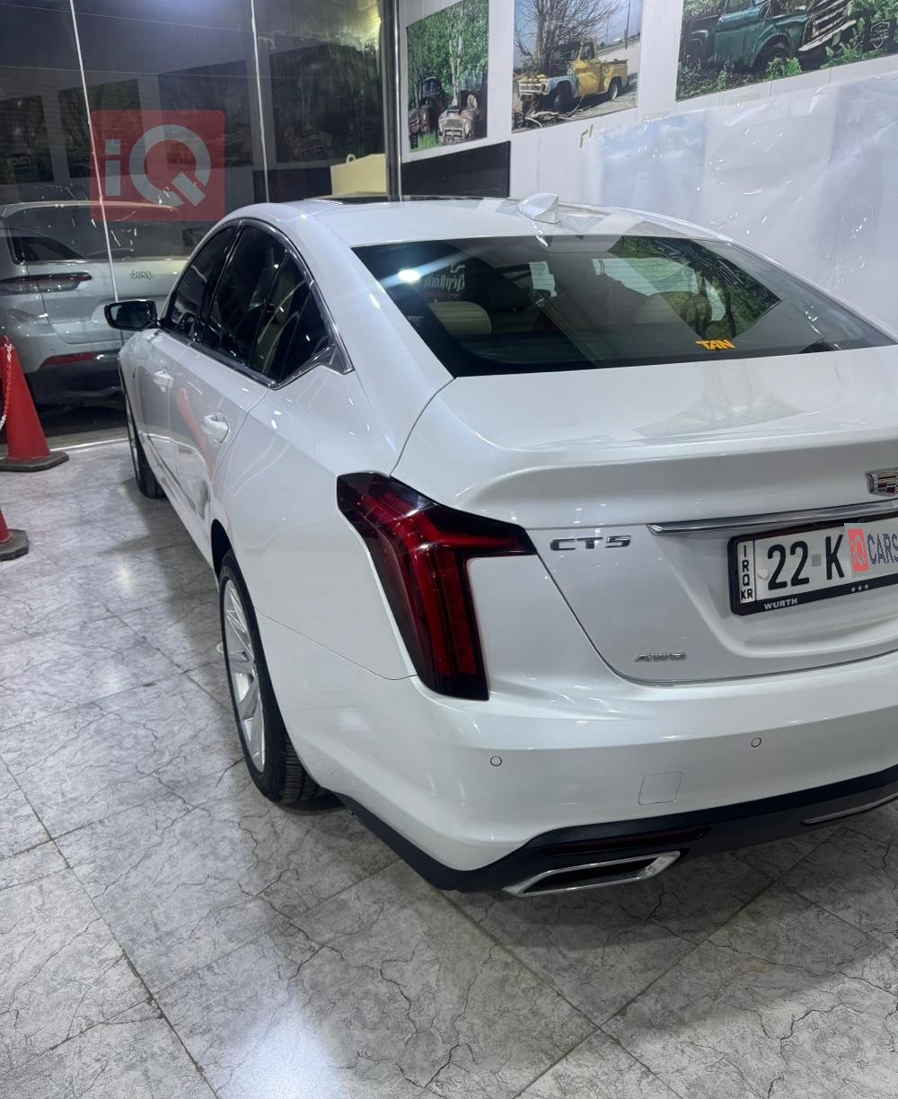 کادیلاک CT5